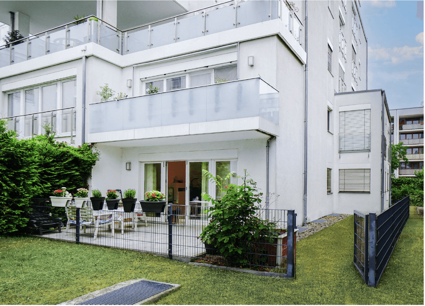 Mitten in Berlin. Mitten im Grünen. großzügige 3-Zimmer-Wohnung mit Terrasse & Garten - Foto 1