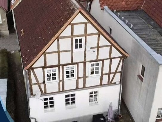 Charmantes Mehrfamilienhaus im Fachwerkstil direkt am Wasser