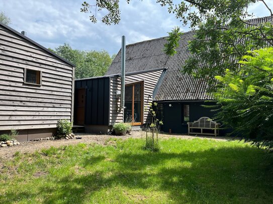 Tiny-Haus in wunderschöner Alleinlage (KfW40) mit Bauernhaus als Ausbaureserve - Pferdehaltung möglich