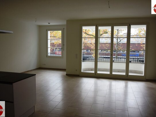 Residenz Kurfürstenlogen! Elegante 3 Zimmerwohnung mit Loggia und Balkon, KFZ-Stellplatz