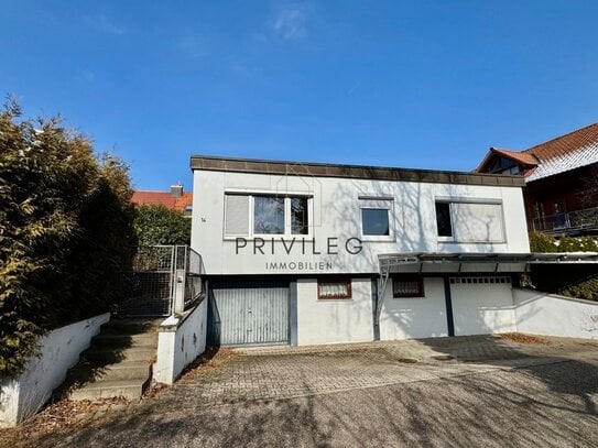 Sanierungsbedürftiger Bungalow mit Pool in beliebter Lage von Pforzheim-Arlinger