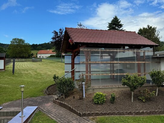 Doppelhaushälfte auf dem Land mit beeindruckendem Weitblick in Rüstungen