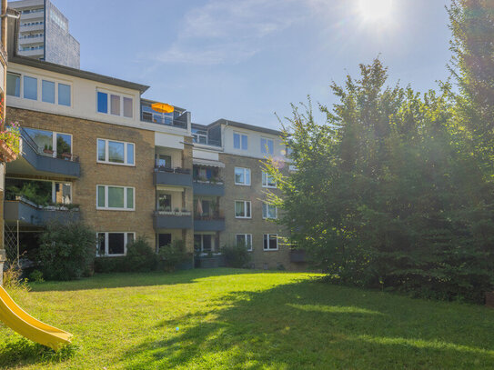 Schöne Dachgeschosswohnung in zentraler Lage