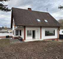 Freistehendes Einfamilienhaus mit Charme und Potenzial