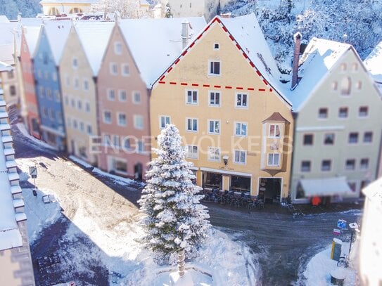 Frisch saniert: Stilvolle Dachgeschosswohnung in der Altstadt von Füssen