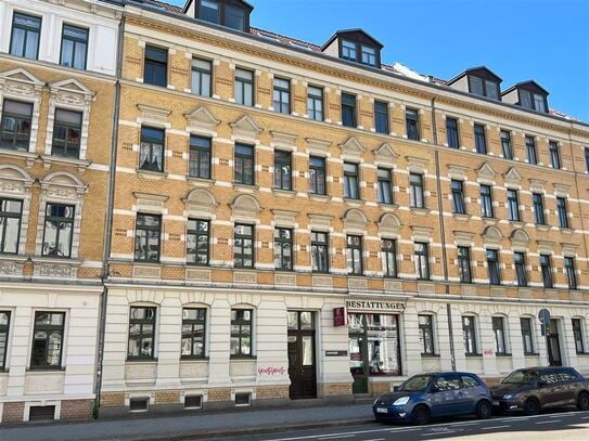 lichtdurchflutete 1 Zimmerwohnung mit Balkon in Schleußig