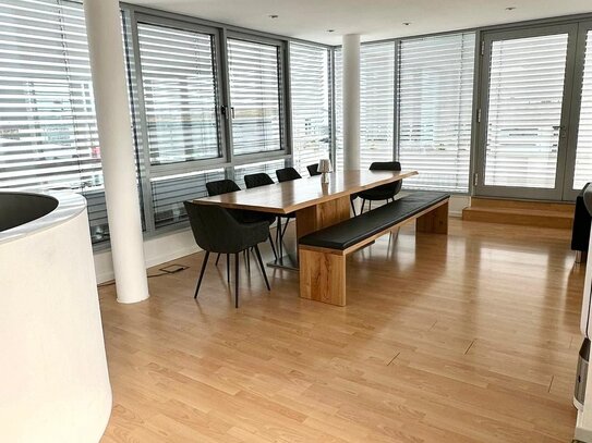 Exklusive großzügige 5-Zimmer Penthouse Wohnung mit Büro insgesamt 249,5m² Wfl.. für Wohnen und Arbeiten