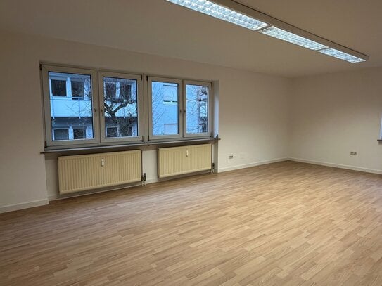 Büro-/Praxisräume in sehr guter, anfahrbarer Innenstadtlage