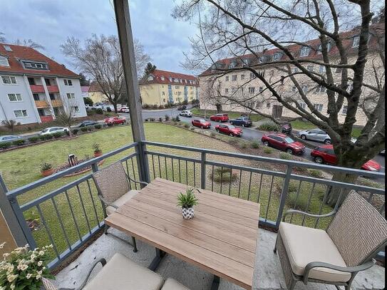 Einziehen in Zehlendorf! 47 m² / 1. OG / Balkon / Keller / Wanne