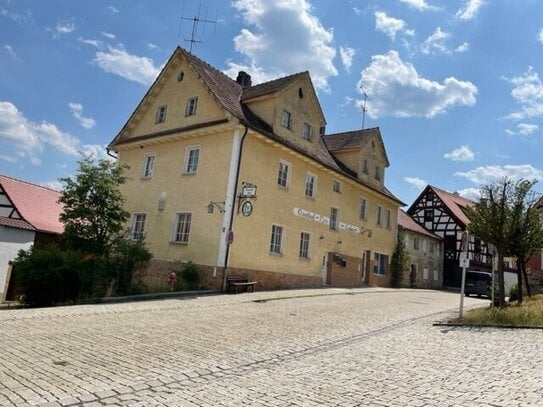 Gaststätte mit Wohnung in Neualbenreuth