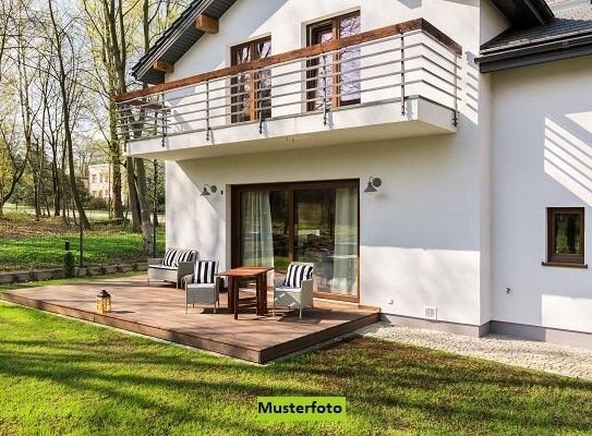 Einfamilien-Doppelhaushälfte mit Dachterrasse