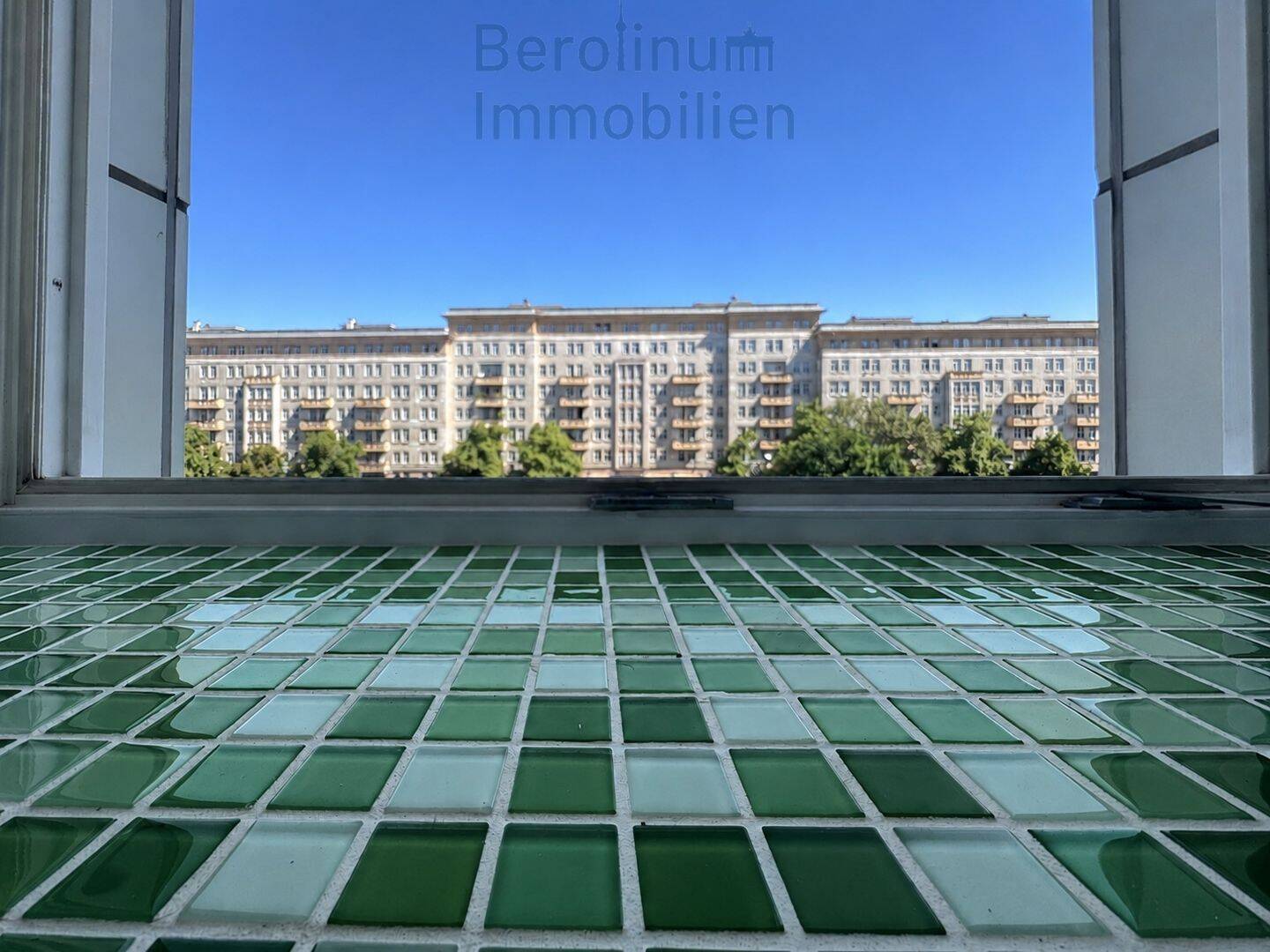 Stilvoller Erstbezug im Baudenkmal: Kernsanierte 3-Zimmer-Wohnung an der Karl-Marx-Allee - Photo 1