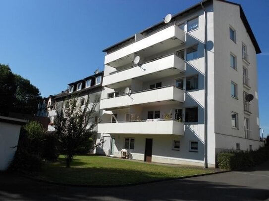 Gepflegte 3-Zimmer-Wohnung mit großem Süd-Balkon und Garage