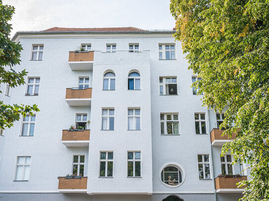 Direkt am Weigandaufer - freie 2-Zi.-Wohnung mit Balkon und Ausblick