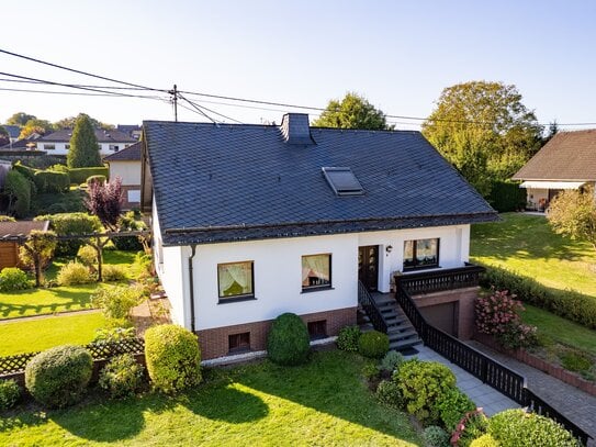 ***Schönes, gepflegtes Einfamilienhaus mit großen Garten im Herzen von Ulmen***