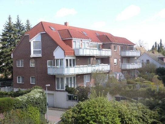 Schöne Dachgeschosswohnung in Leer-Zentrum (Nähe Klinikum)