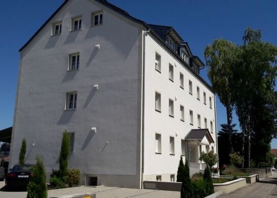 helle möblierte 2-Zimmer-Wohnung mit EBK, ruhige Lage nähe HBF, Ingolstadt Süd