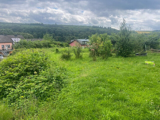 Baugrundstück in Kastel-Staadt