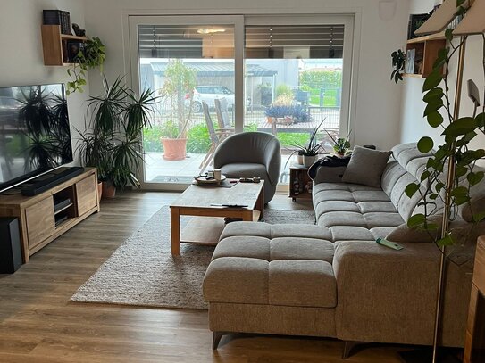 Moderne, barrierefreie 2-Zimmer-Wohnung mit Terrasse, Garten und hochwertiger Ausstattung in Neubaugebiet