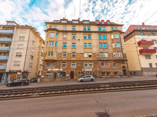 Sanierte 3-Raum-Wohnung mit Einbauküche in Stuttgart