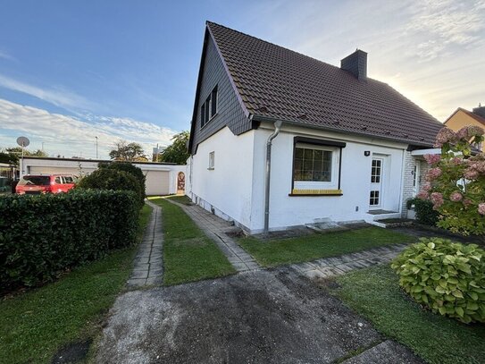 Ihr neues Zuhause: Doppelhaushälfte mit Garage und idyllischem Garten