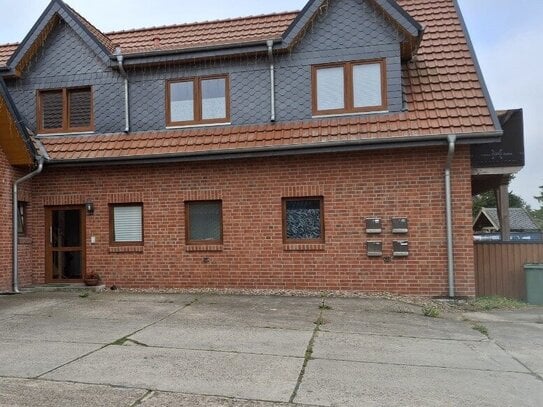 Mehrfamilienhaus mit 4 Wohneinheiten in Riede zu verkaufen.