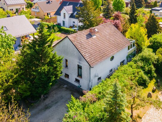 Einfamilienhaus in Fredersdorf - Mit Wintergarten, Einbauküche, Pool, Garten, opt. Einliegerwohnung