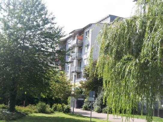 Moderne Einraumwohnung mit Aufzug, Balkon und Einbauküche, ggf. Tiefgaragenstellplatz