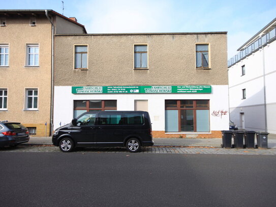 Interessantes Baugrundstück mit Altbestand für ein Wohn- und Geschäftshaus in bester Innenstadtlage