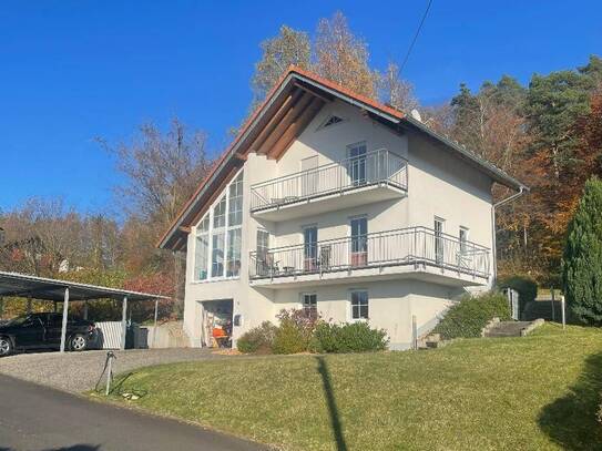 Leben wo andere Urlaub machen in einer der schönsten Rhönlagen mit wunderbarer Aussicht !