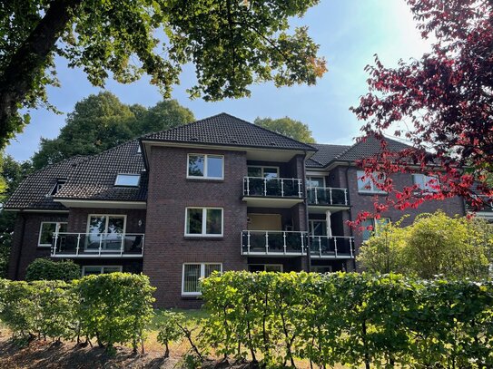 *Reserviert* - Endetage, viel Ausbaureserve, TG-Platz sucht...