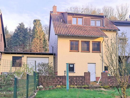 Interessantes EFH mit großer Garage / Werkstatt, Terrasse und Garten