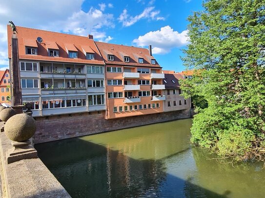 Rarität: Nürnberg City - Trödelmarkt Außergewöhnliche 4-Zi-ETW mit 2 Balkonen direkt an der Pegnitz