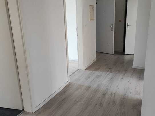 4 Raum Wohnung mit Terrasse ab Januar 2025!!