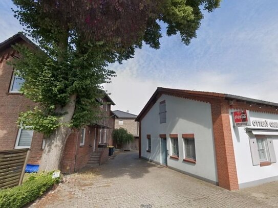 Zeven - Mehrfamilienhaus (3 Par.) & Gewerbebetrieb (Traditions-Imbiss) in zentraler Lage - KF 14,0!