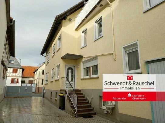 Großes 1-/2-Familienhaus mit 2 Hallen in Butzbach-Pohlgöns