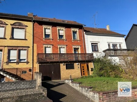 gepflegtes Reihenmittelhaus im Zentrum von Ludweiler