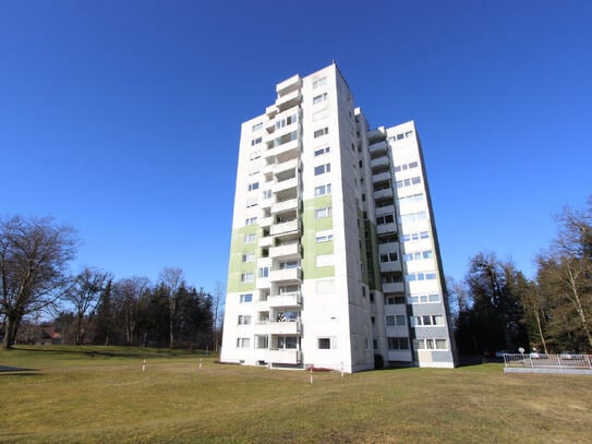 Sofort beziehbare 100 qm Wohnung mit Bergblick!