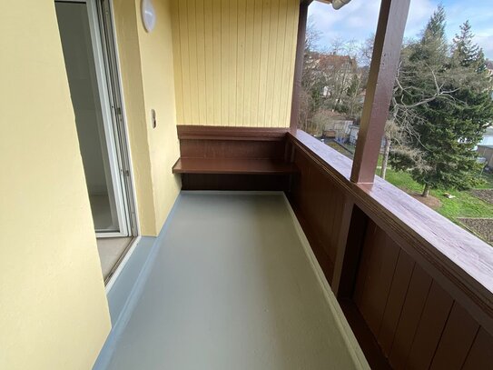 Schöne 3 Zimmer Wohnung mit Balkon sucht Familie