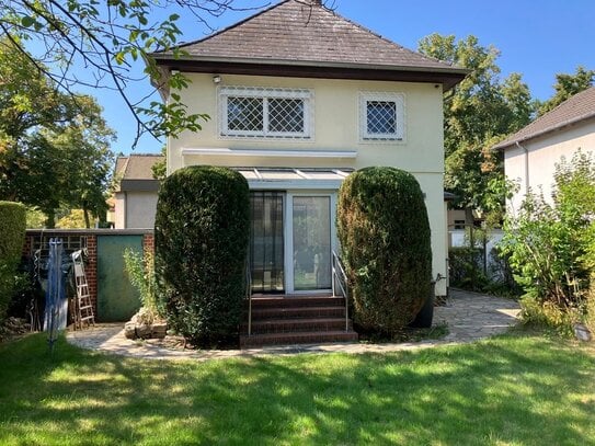 Einfamilienhaus mit Garten in ruhiger Lage in Lankwitz