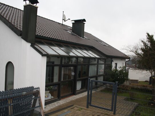 Mehr-Familien-Haus mit Mehr-Blick-Lage