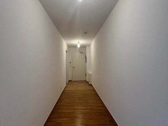 Moderne 2 Zimmer Wohnung bite EBK und Balkon ab sofort