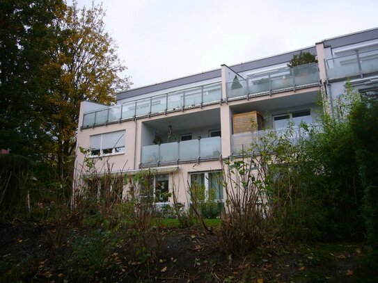 Attraktive 3 Zimmer Wohnung mit großer Dachterrasse