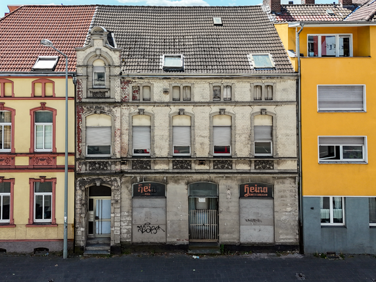 Altbau-Sanierungsobjekt (ggf. Abrissobjekt) mit Geschichte in Kernstadt Paderborn