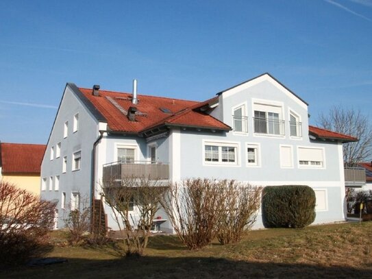 Vilshofen: Super gepflegte Terrassenwohnung mit Garage und Stellplatz