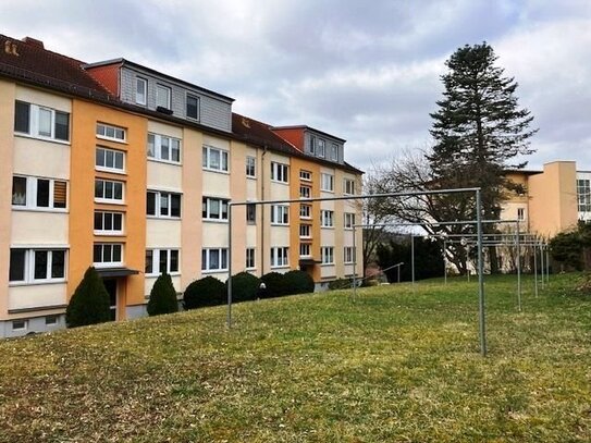 3-Raum Dachgeschosswohnung ohne Dachschrägen, mit toller Aussicht