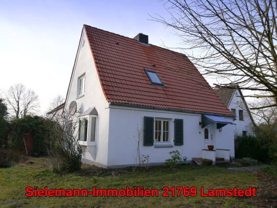 Gerade frisch renoviertes Einfamilienhaus mit Anbau für Hobby/Garage/Werkstatt und Ausbaureserve