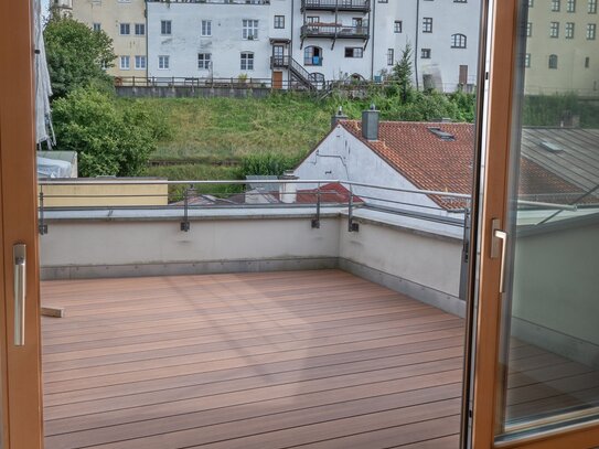 Erstbezug: exklusives, helles 4 Zimmerpenthouse mit Dachterrasse und Balkon in der Wasserburger Altstadt