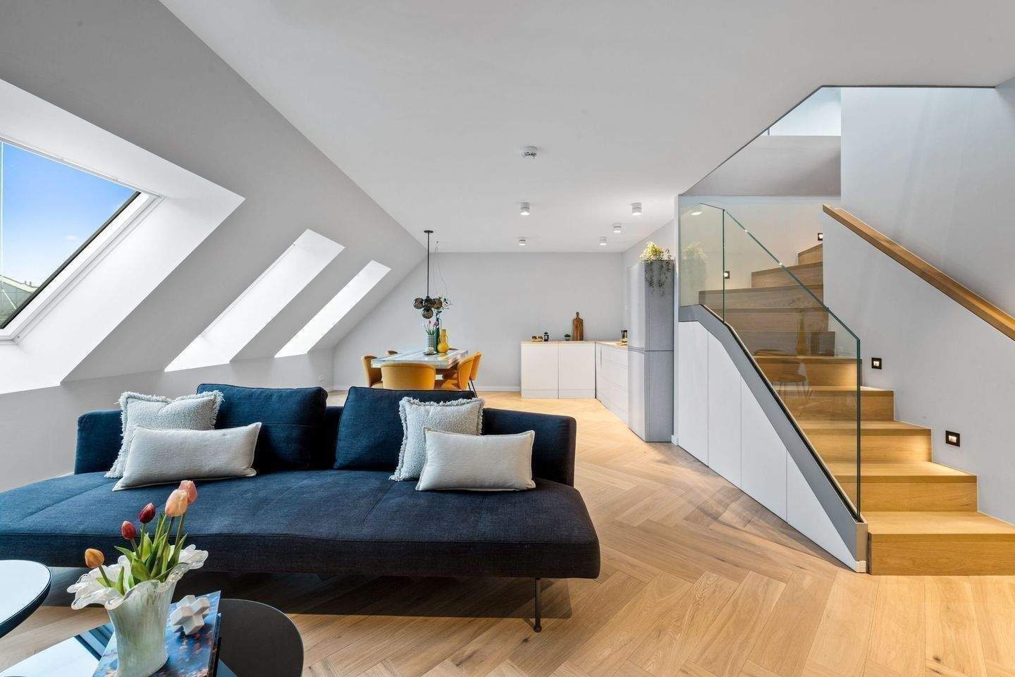 Maisonette Endetage mit Weitblick in direkter Alsternähe ++ Courtagefrei ++