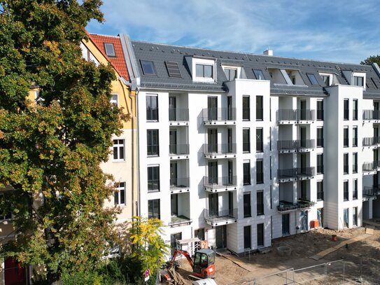 Helle, familientaugliche Wohnung mit Süd-West-Loggia in Adlershof